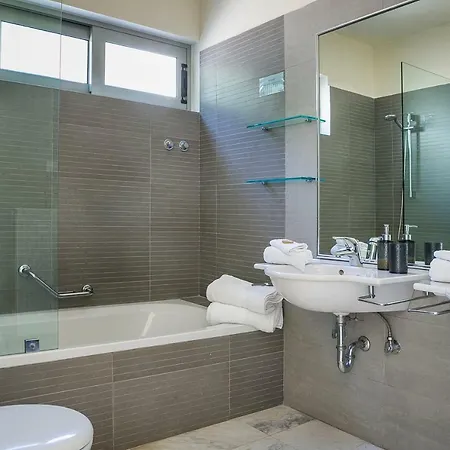 Aloni - Contemporary With Private Pool & Sea Views, Fiskardo Willa