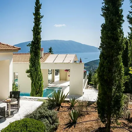 Willa Aloni - Contemporary With Private Pool & Sea Views, Fiskardo