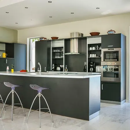 Aloni - Contemporary With Private Pool & Sea Views, Fiskardo