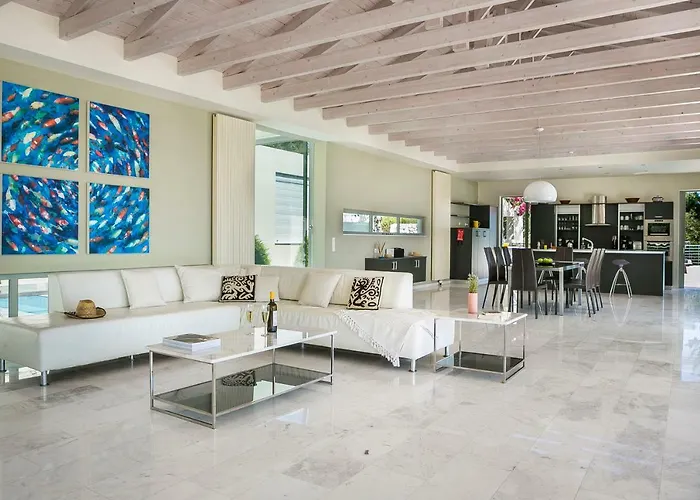 Aloni - Contemporary With Private Pool & Sea Views, Fiskardo