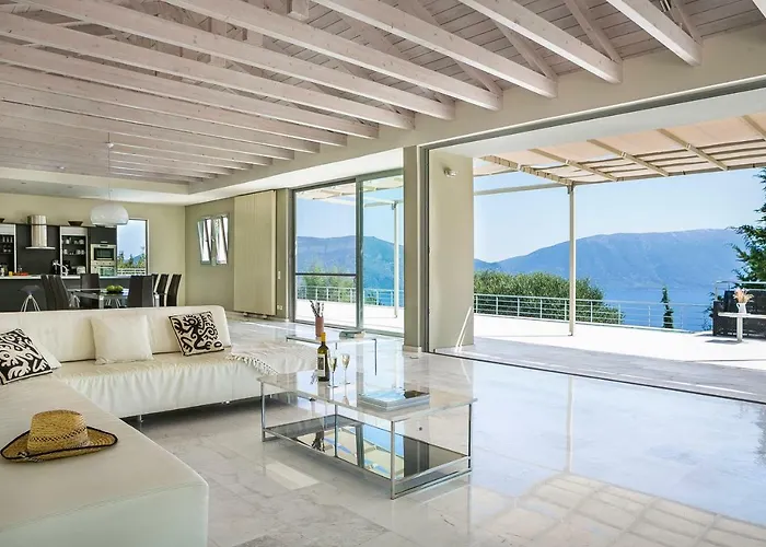 Aloni - Contemporary With Private Pool & Sea Views, Fiskardo Vila *