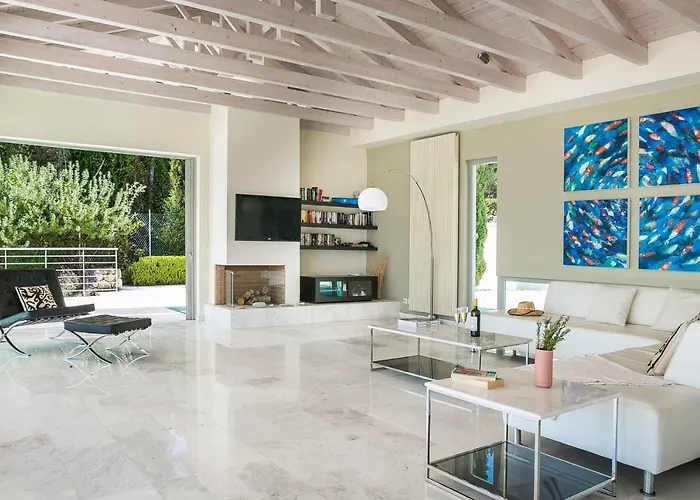 Vila Aloni - Contemporary With Private Pool & Sea Views, Fiskardo *