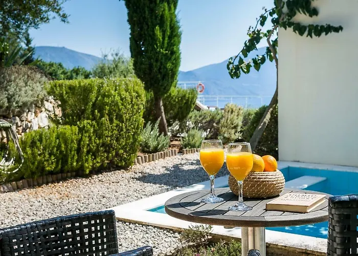 Aloni - Contemporary With Private Pool & Sea Views, Fiskardo *
