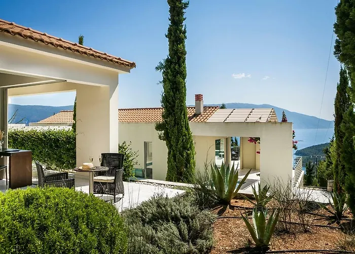 Vila Aloni - Contemporary With Private Pool & Sea Views, Fiskardo *