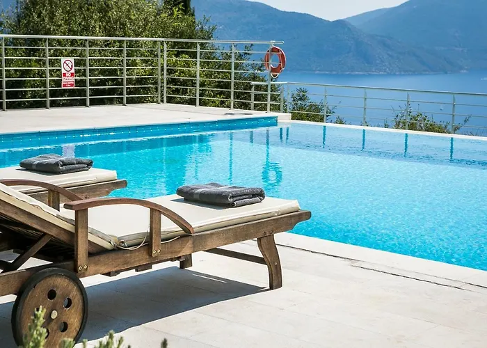 Aloni - Contemporary With Private Pool & Sea Views, Fiskardo