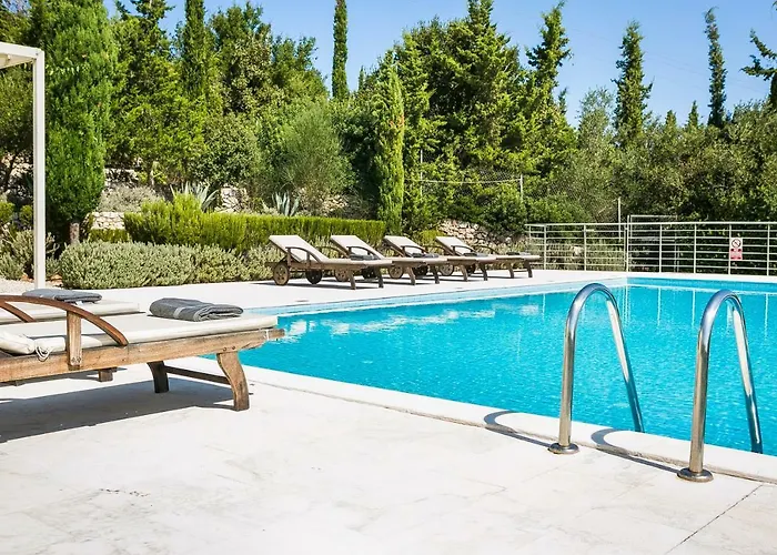 Aloni - Contemporary With Private Pool & Sea Views, Fiskardo *